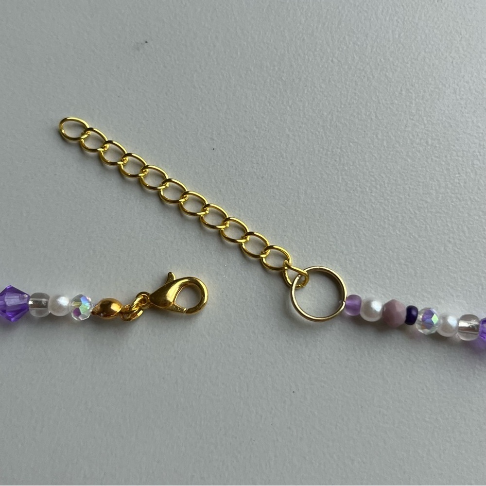 Handmade purple and white beaded necklace with real shell gold - Picture 4 of 9